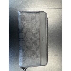 Coach Accordian Wallet in Signature Canvas, coated canvas and leather wallet